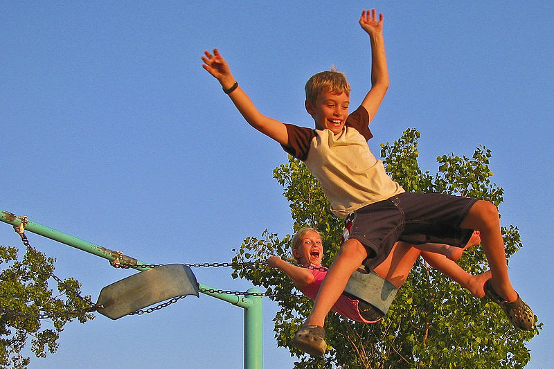 800px-Jack_and_Elise_jumping_off_swings.jpg